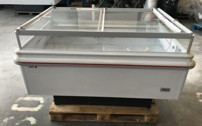 Ristoaffari S.r.l.: espositore refrigerato design Costan 150