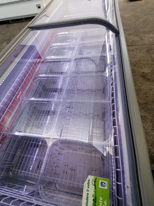 Congelatore Miami 250 AHT + 18 contenitori GN1/2 - immagine 4